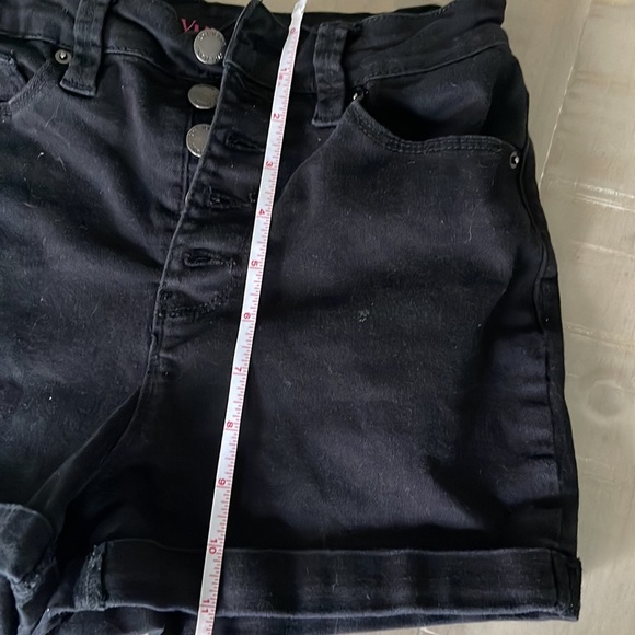 YMI black high wasted cuffed shorts - Picture 8 of 10